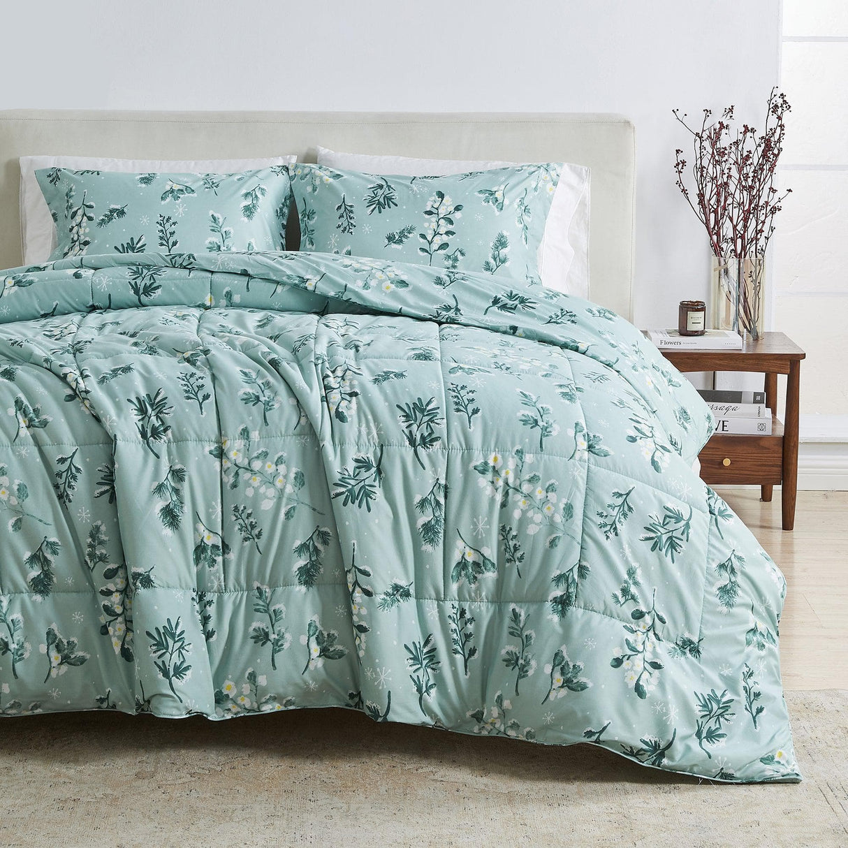 Reversible Christmas Comforter and Sham Set - Holiday Lodge Odette Collection