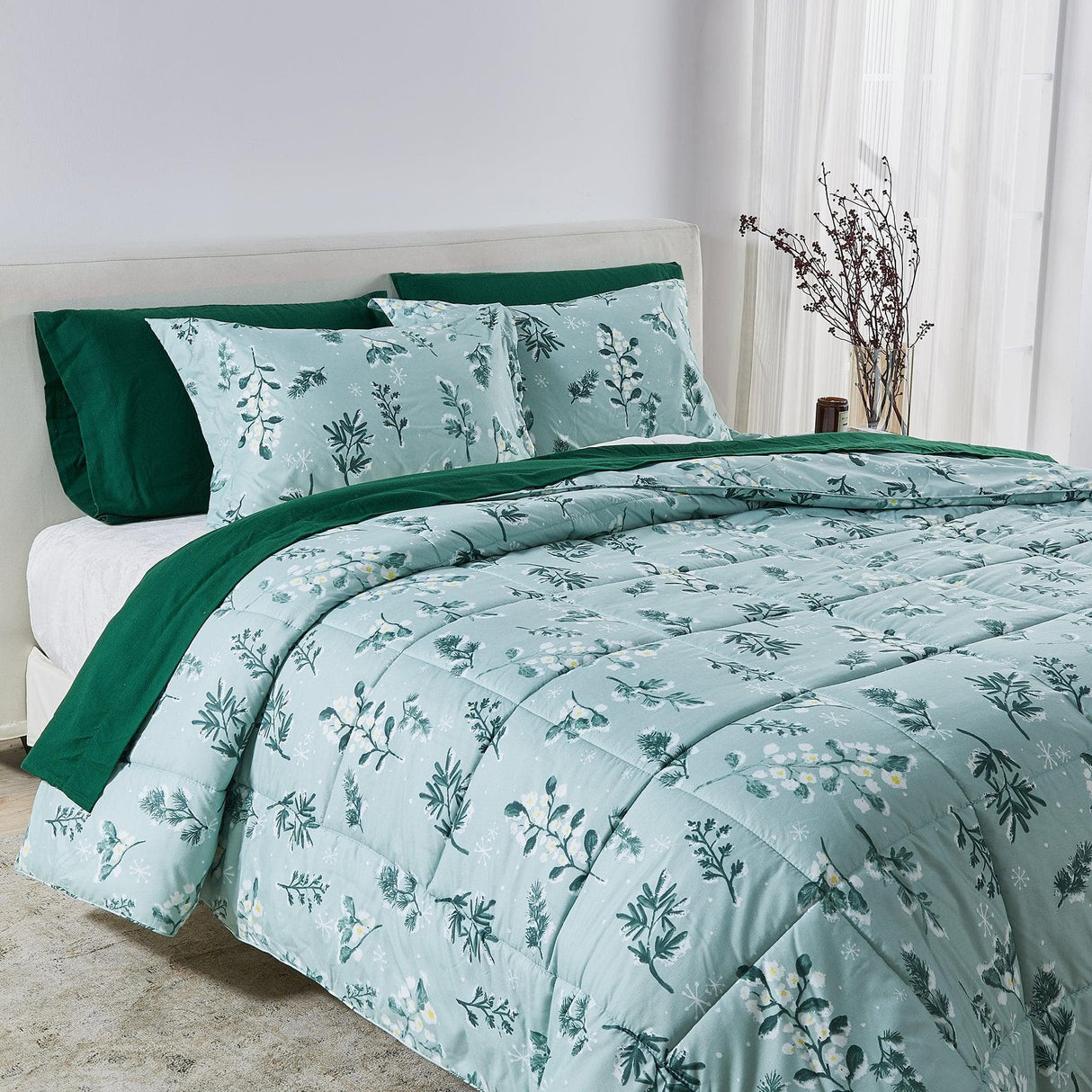 Reversible Christmas Comforter and Sham Set - Holiday Lodge Odette Collection