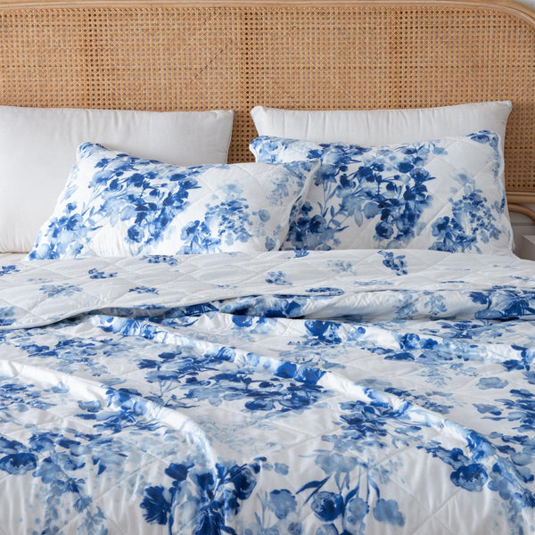Watercolor Leaves 3 Piece Quilt Set - Jacqueline Collection