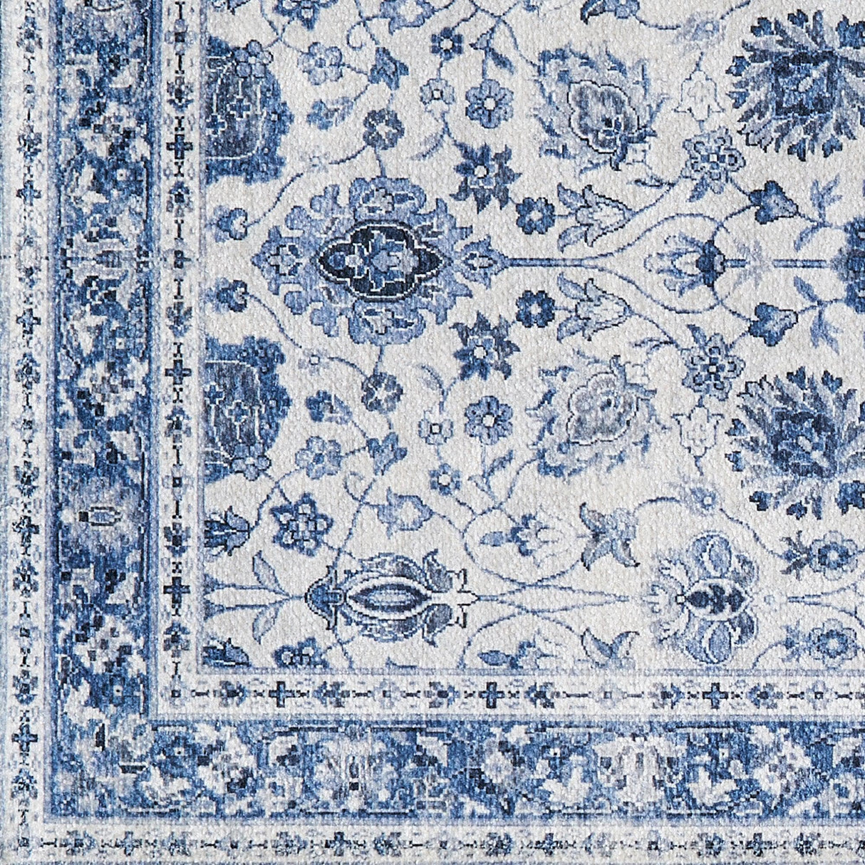 Floral Machine Washable Accent Rug 2' x 3' - Matra Collection