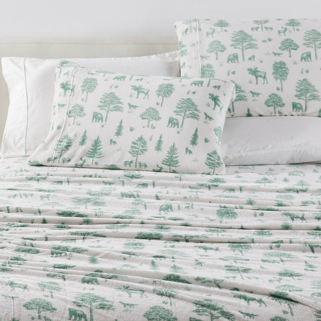 4-Piece Printed Plush Sheet - Velvet Luxe Collection