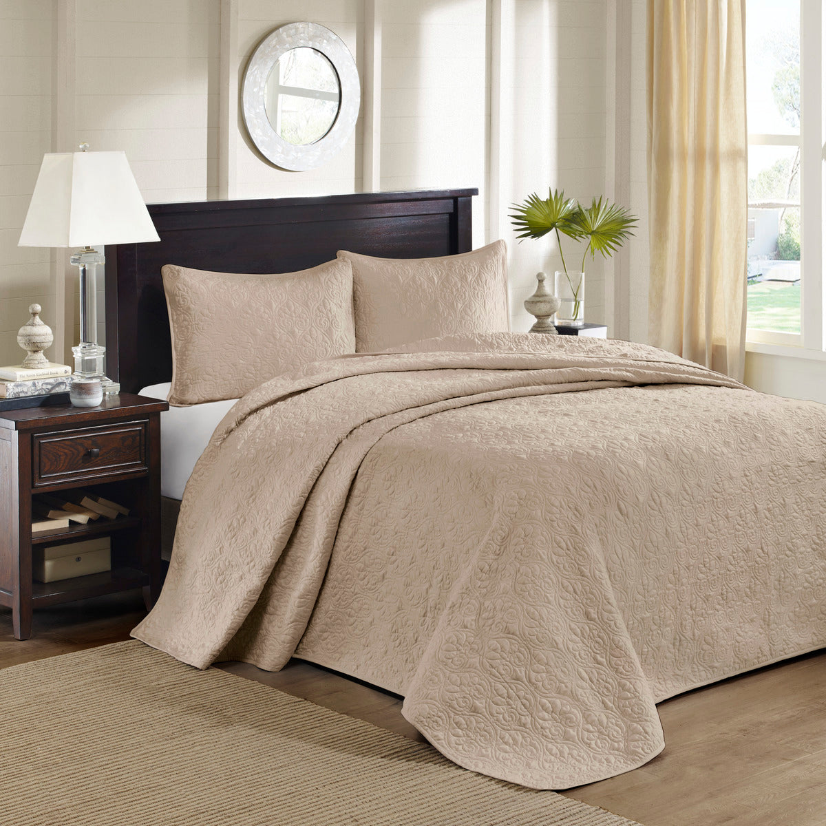 JLA Reversible Quilt Set with Antimicrobial Cotton Filling
