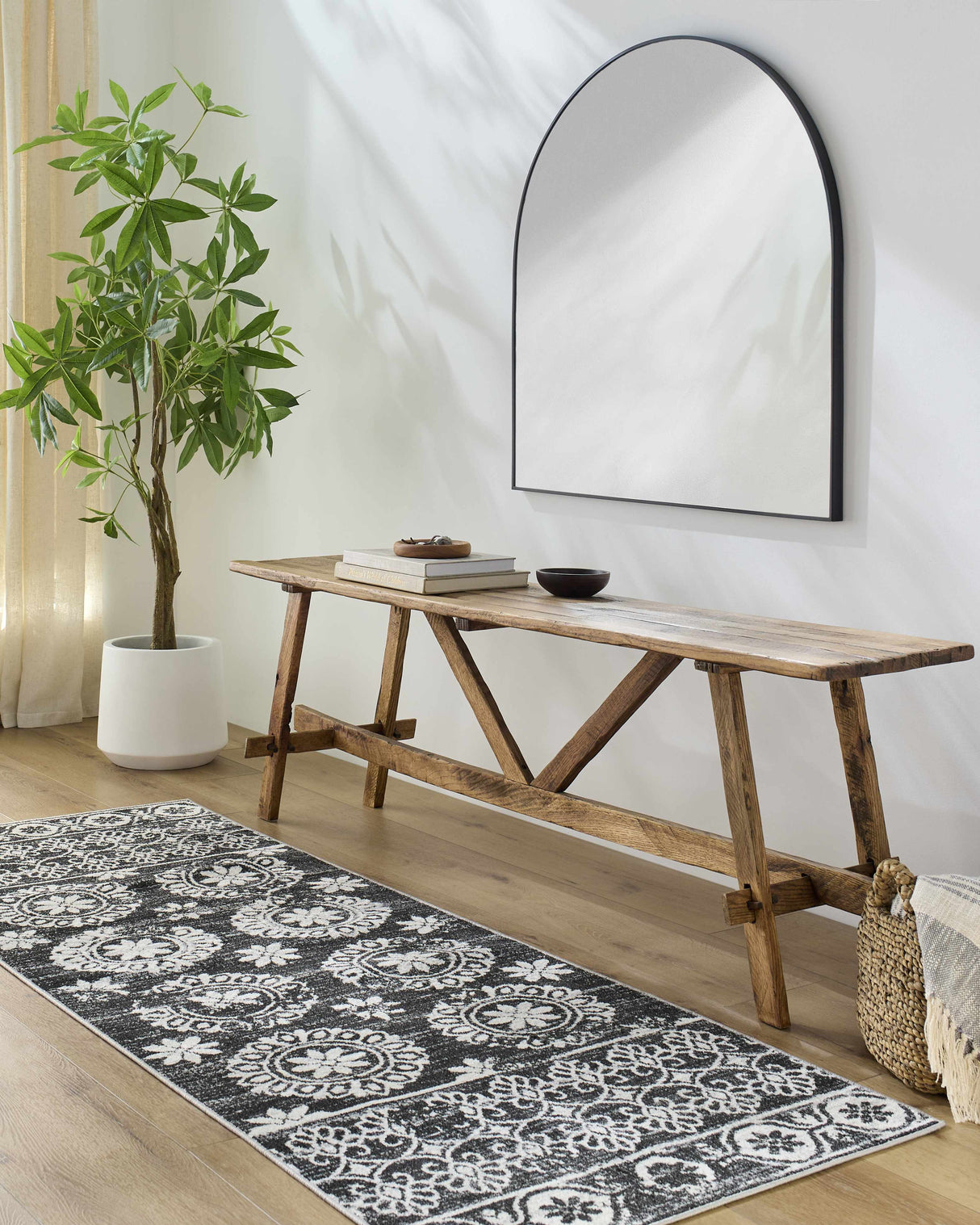 Kahraman Black & White Washable Rug