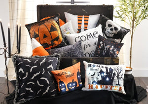 LushDecor Welcome My Pretties Decorative Pillow - view 4