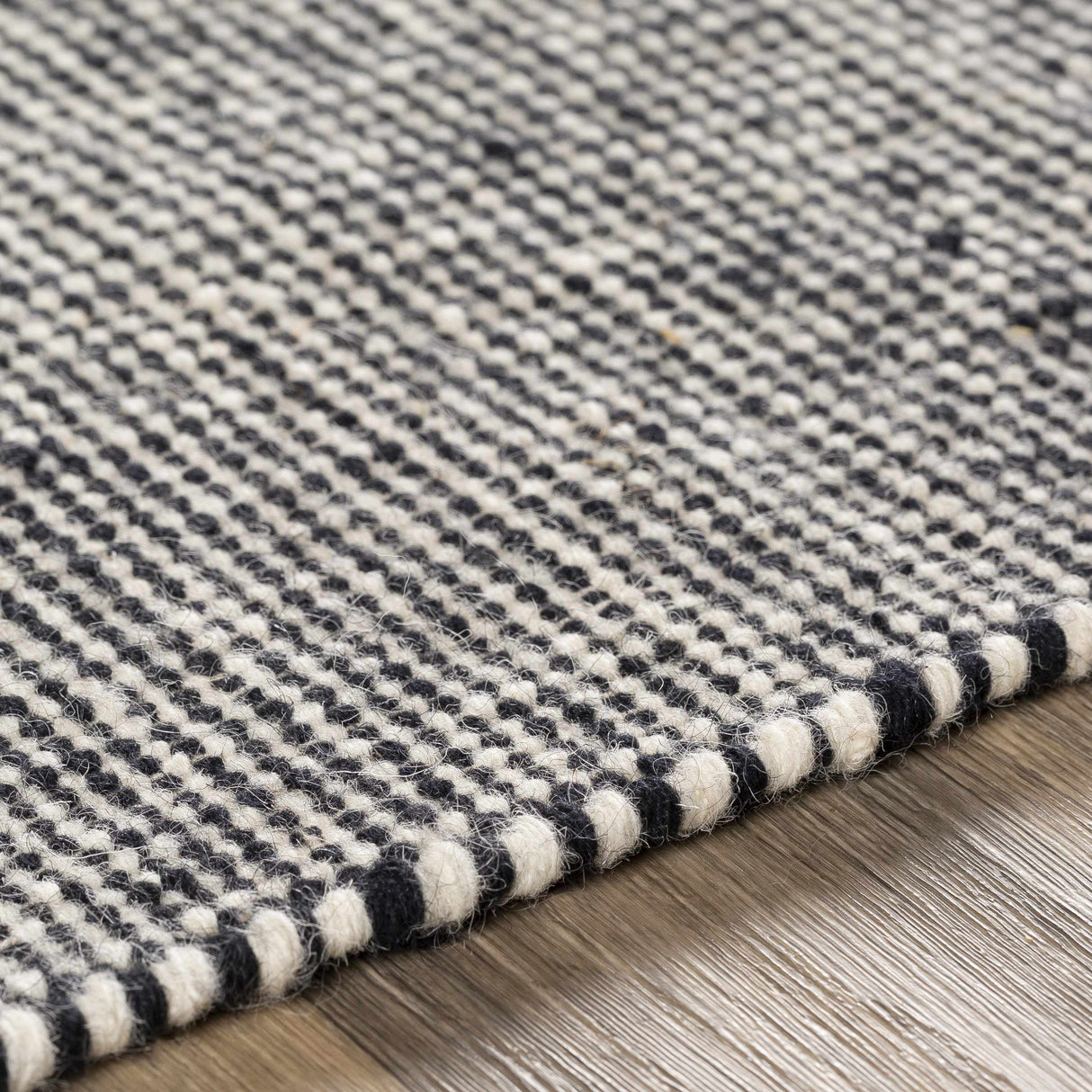 Ninderry Wool Area Rug - Clearance