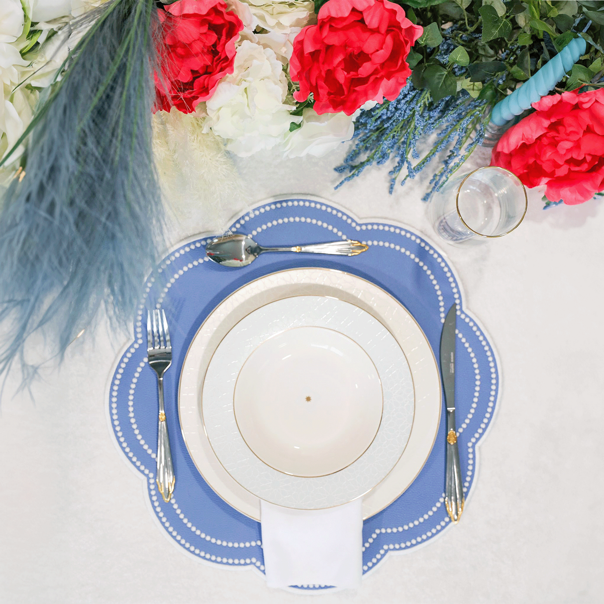 NURTURE LIGHT BLUE SCALLOPED FAUX LEATHER PLACEMAT