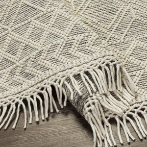 Ossun Wool Rug with Tassels
