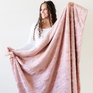 Faux Fur XL Throw Blankets by Saranoni