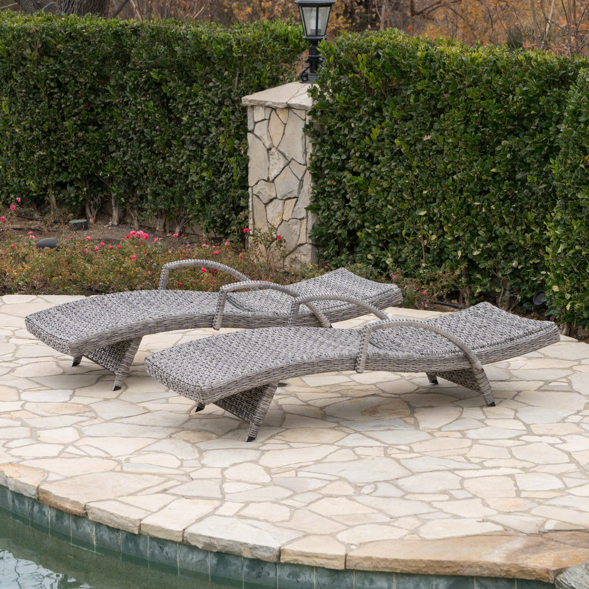 Crete Wicker Chaise Lounge