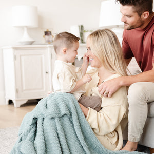 Ribbed Bamboni XL Throw Blankets