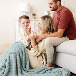 Ribbed Bamboni XL Throw Blankets