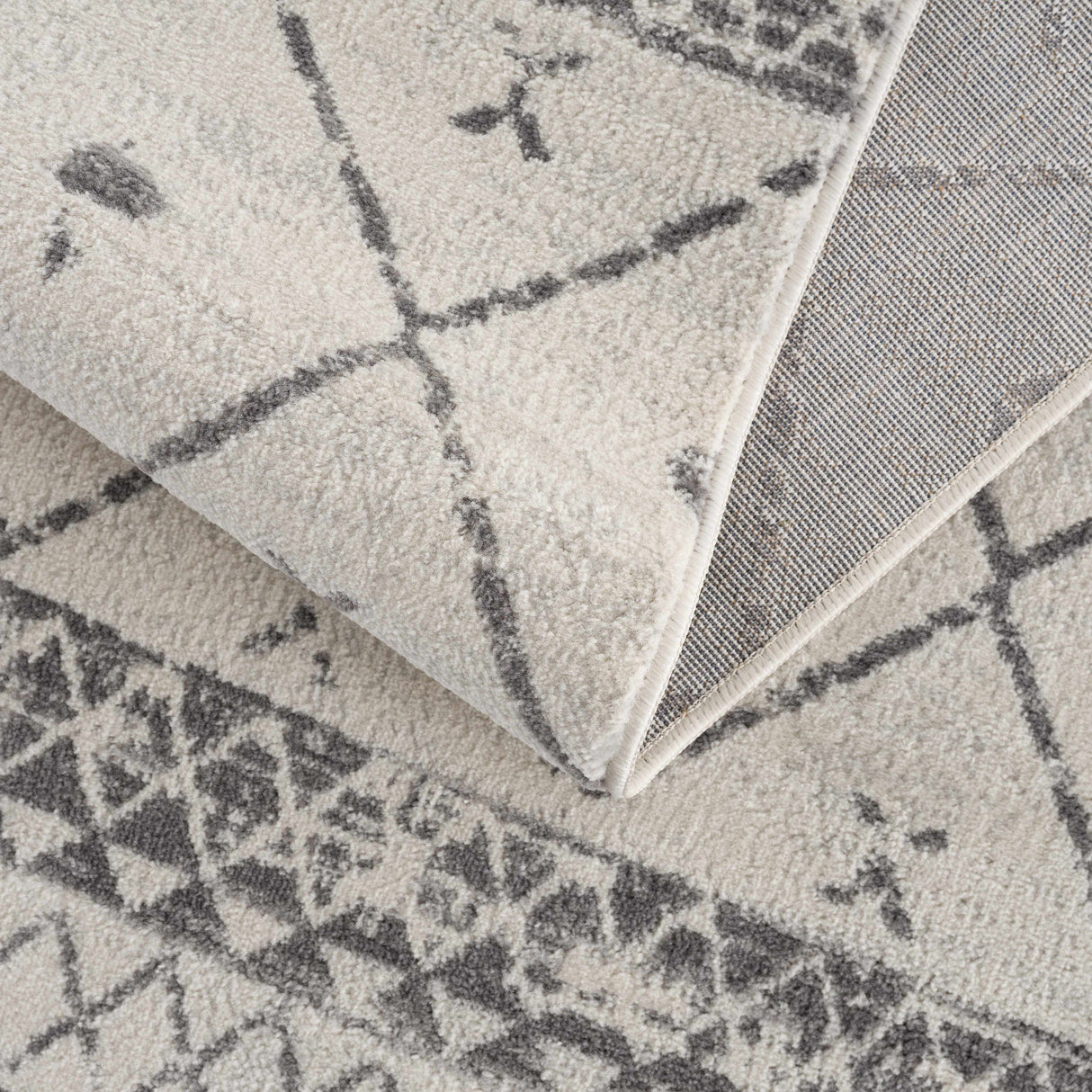 Newville Moroccan Trellis Rug - Clearance