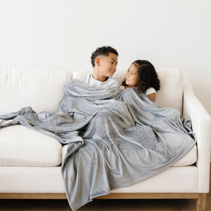 Saranoni MINKY STRETCH THROW BLANKETS in Charcoal
