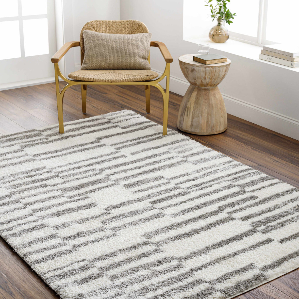Kuron Area Rug