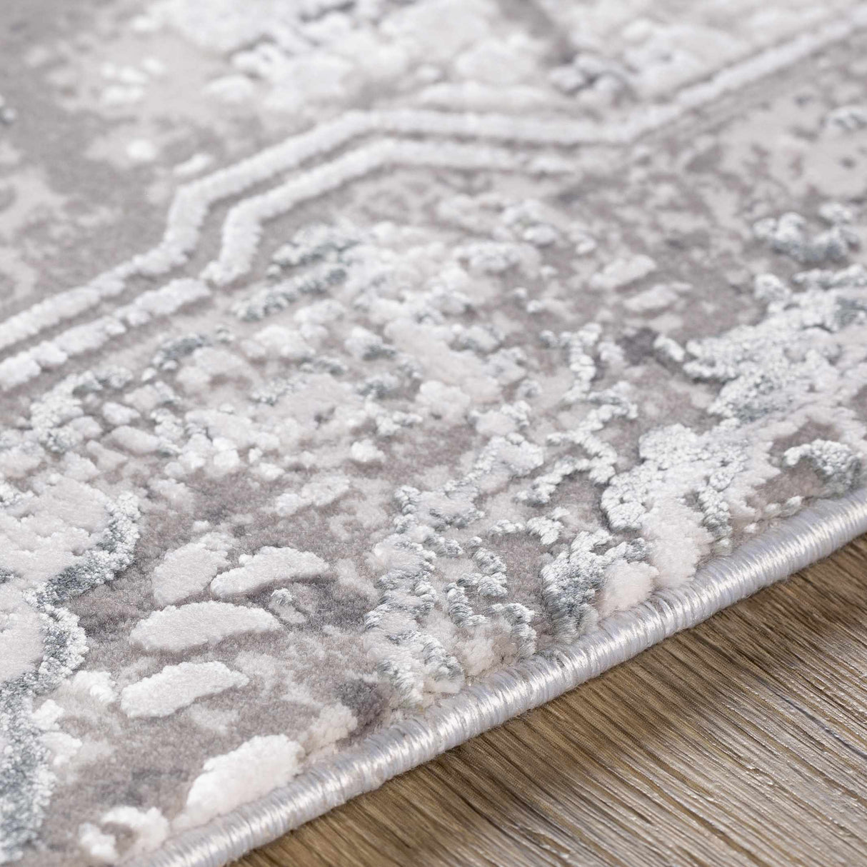 Shipdham Luxury Fringed Faux Silk Area Rug - Clearance