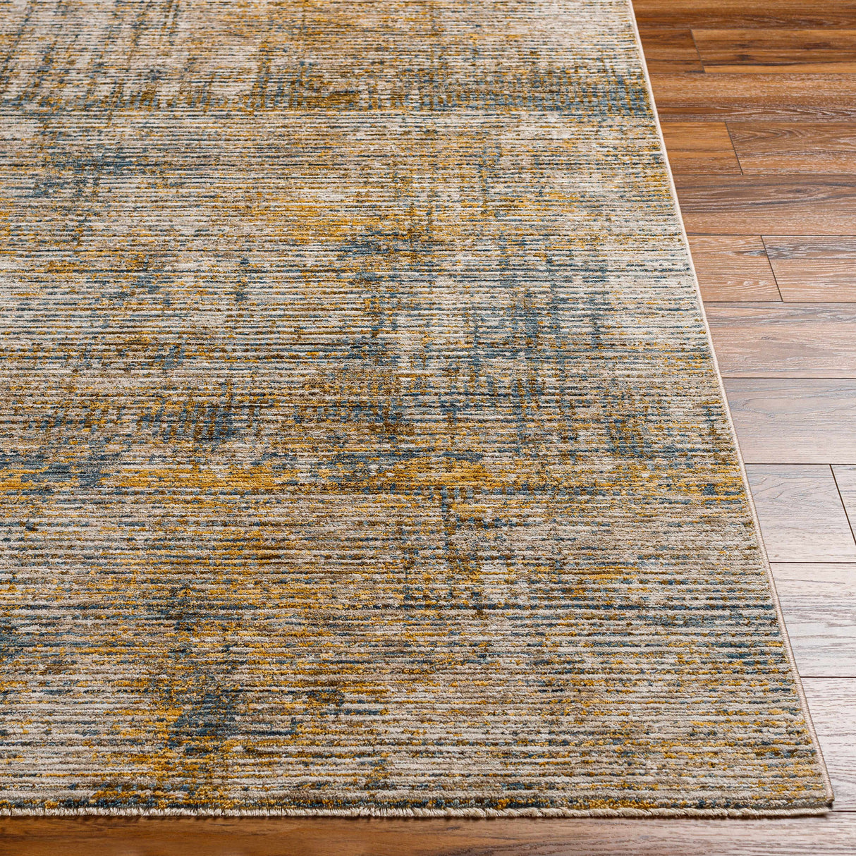 Osma Rich Textured Traditional Rug