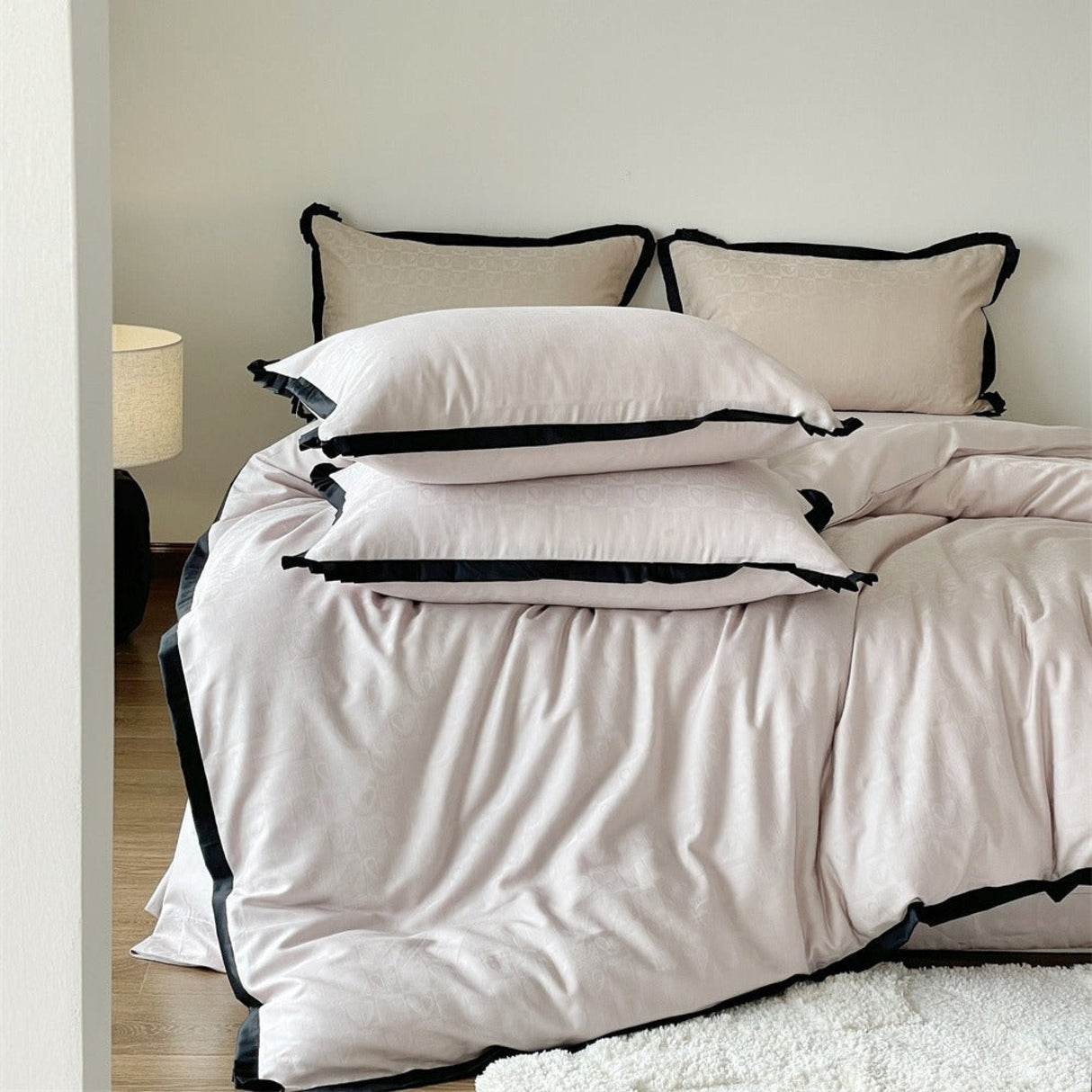 Silky Luxury Heart Textured Bedding Set / Beige