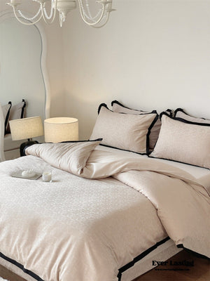Silky Luxury Heart Textured Bedding Set / Cream