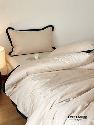 Silky Luxury Heart Textured Bedding Set / Cream