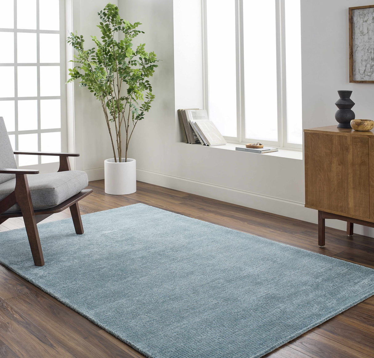 Nuray Area Rug
