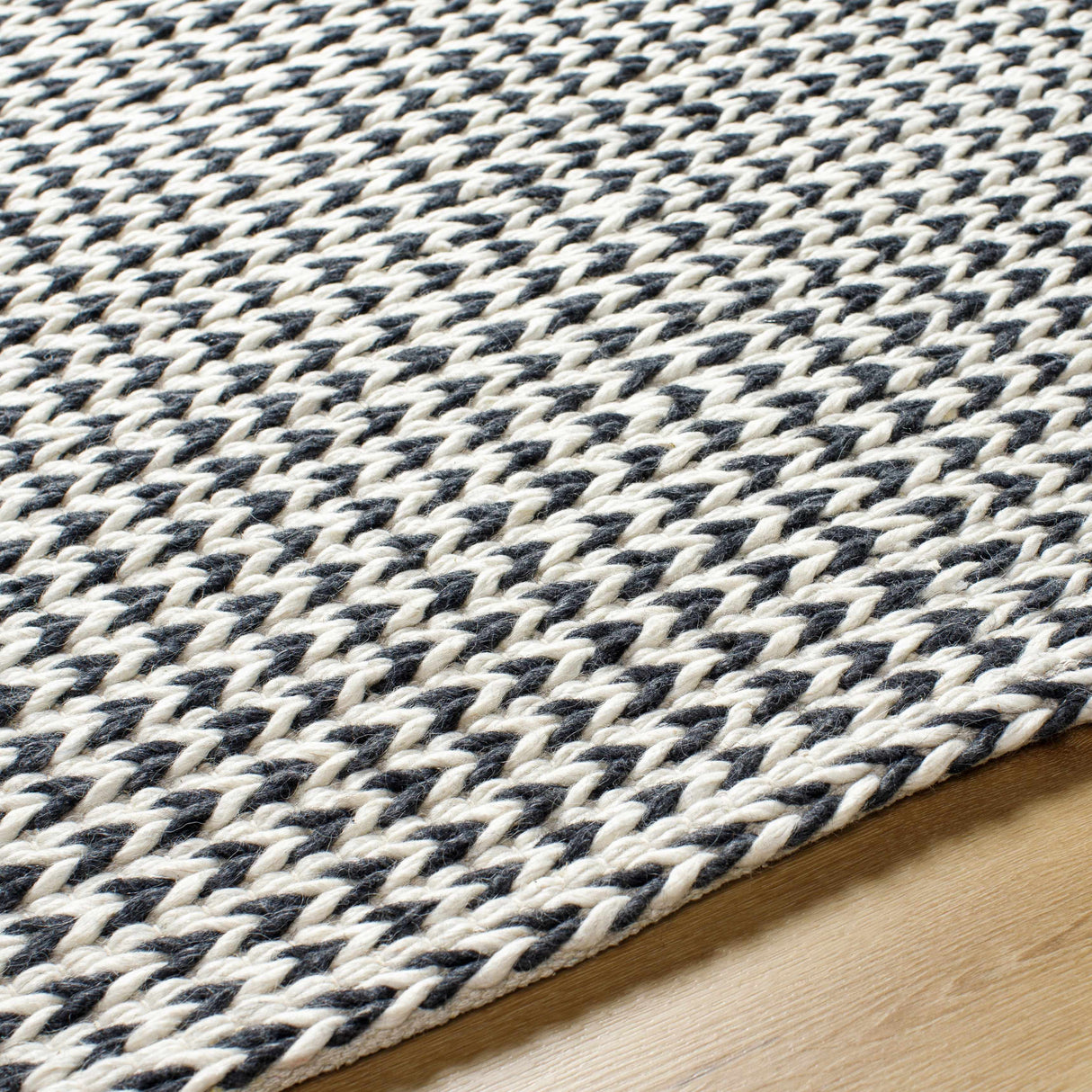Lenci Silver Beige Area Rug