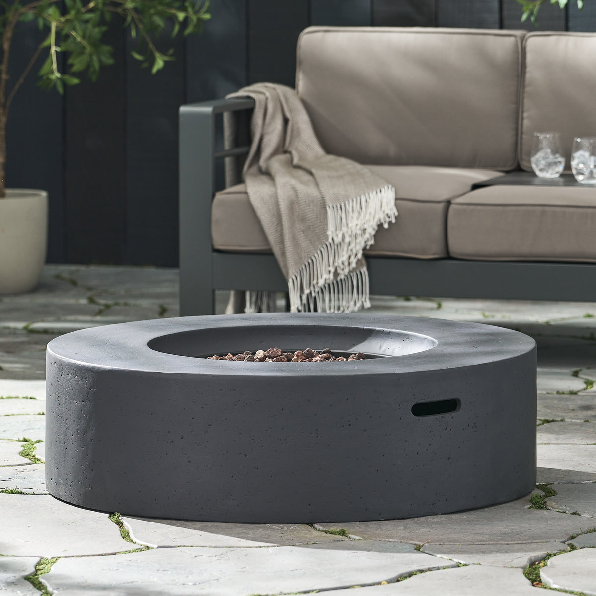 Lightweight Concrete Outdoor Circular Fire Pit