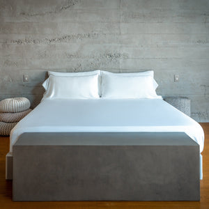 Eucalyptus Silk Sheets – Cooling, Breathable & Hypoallergenic Luxury