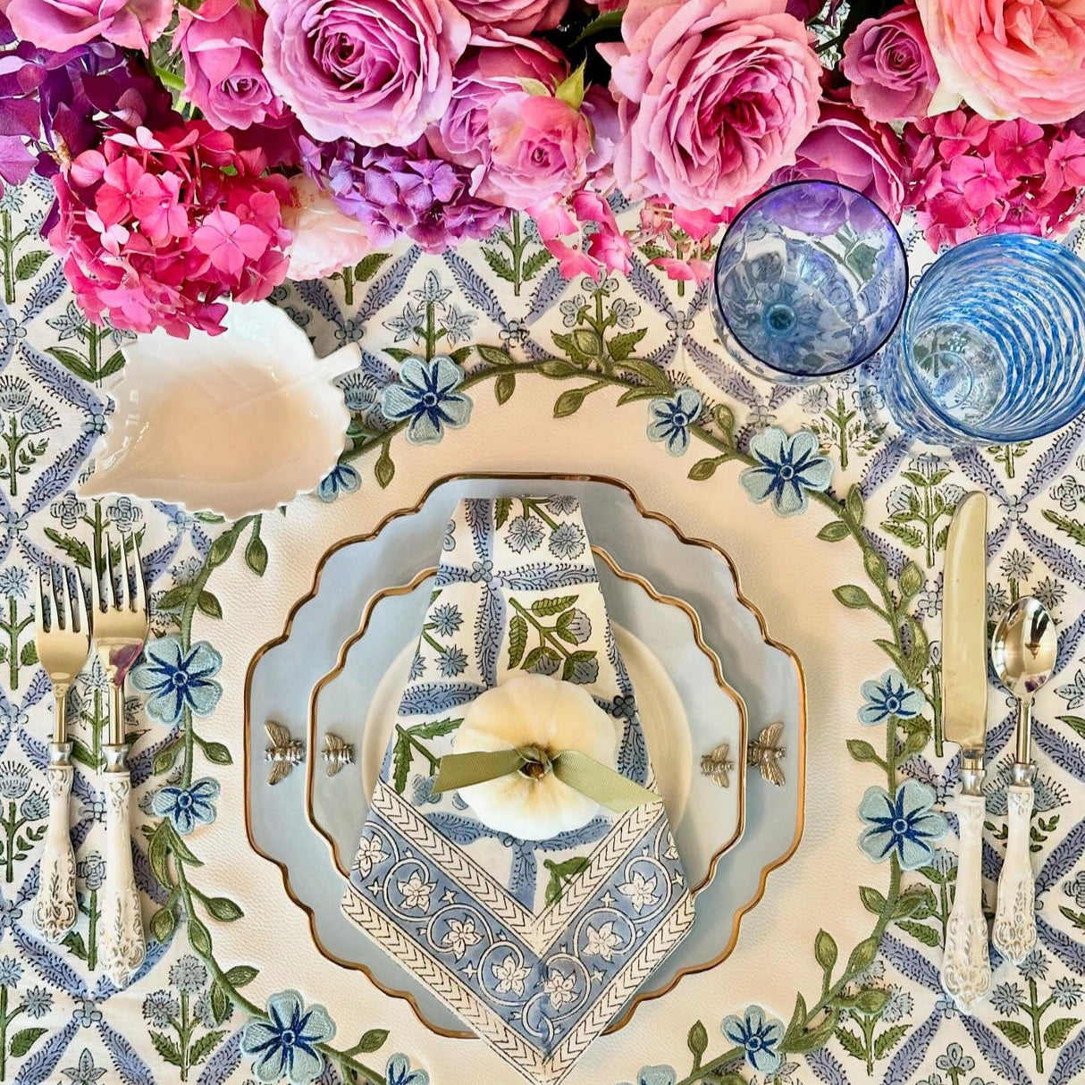Unity White Blue Round Faux Leather Placemat